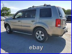 Camera/Projector Rear View Camera Gate Mounted EX-L Fits 10-11 PILOT 2619519 Camera/Projector Rear View Camera Gate Mounted EX-L Fits 10-11 PILOT 2619519