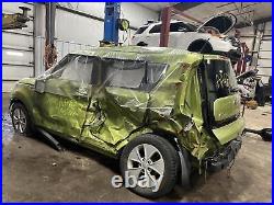 Used Deck Lid fits 2015 Kia Soul withprivacy tint glass witho rear view camera Grad